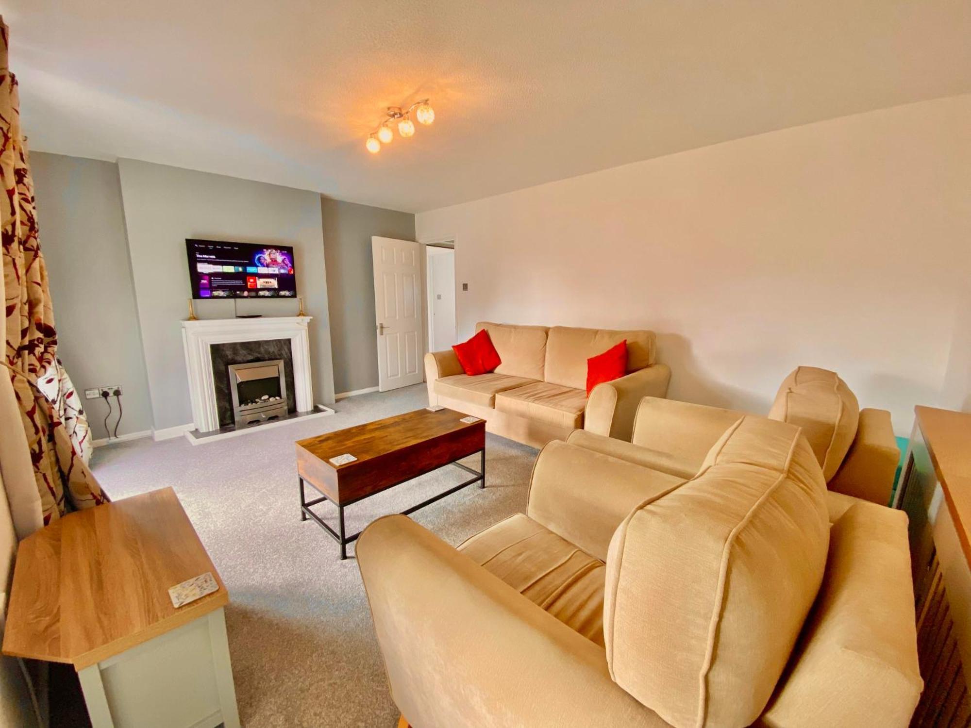 Spacious 3 Bed House, Sleeps 6, Free Parking - 14 Millers Close Leominster Exterior foto